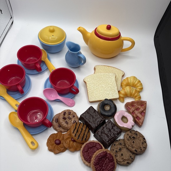 Kids Plastic Tea Part Play Set‎ , Cups Utensils Teapot And Bakery. Pre- Owned - Picture 2 of 4
